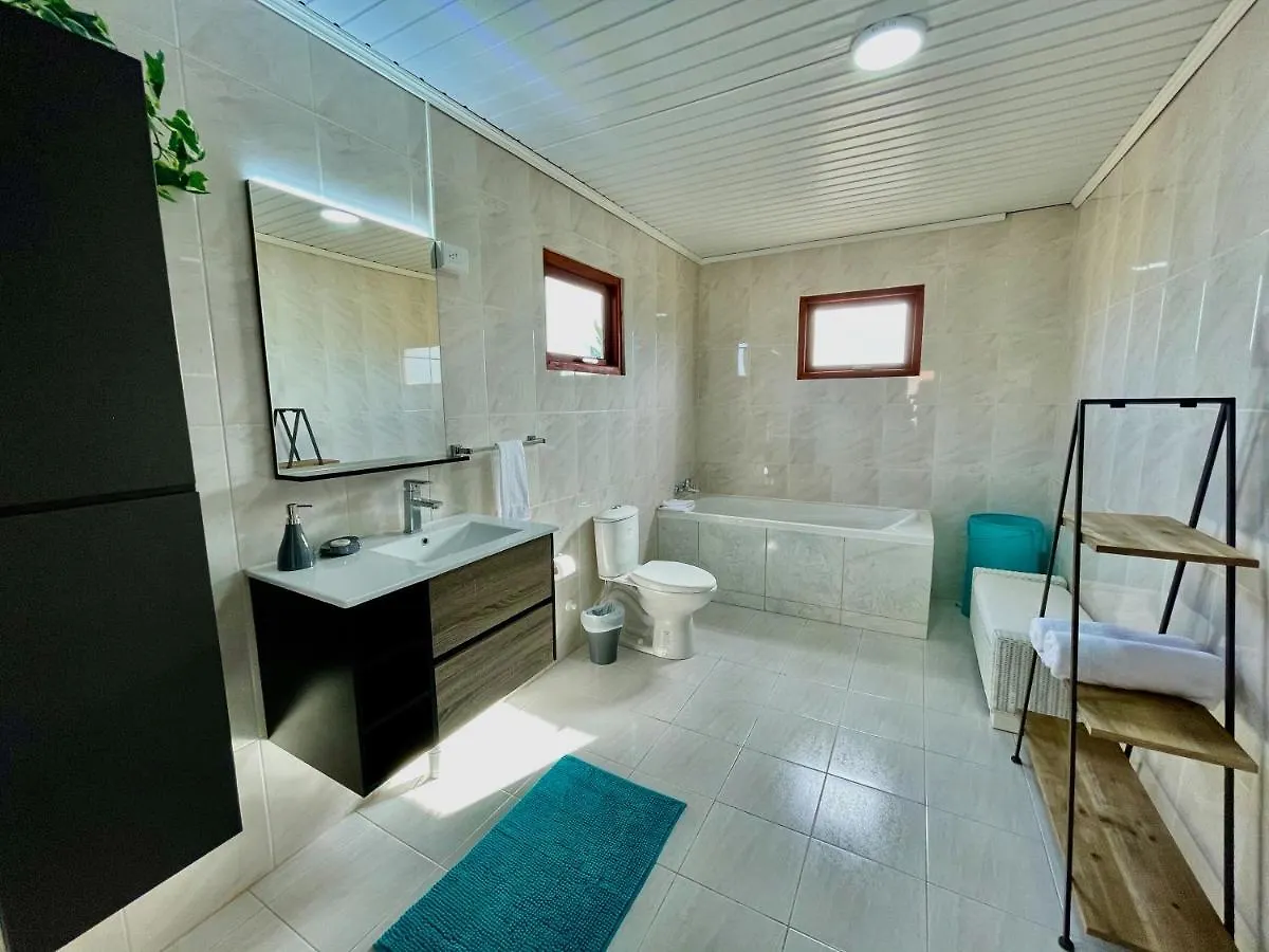 Entire 4Bdr Vistalmar Villa With Private Pool Oranjestad
