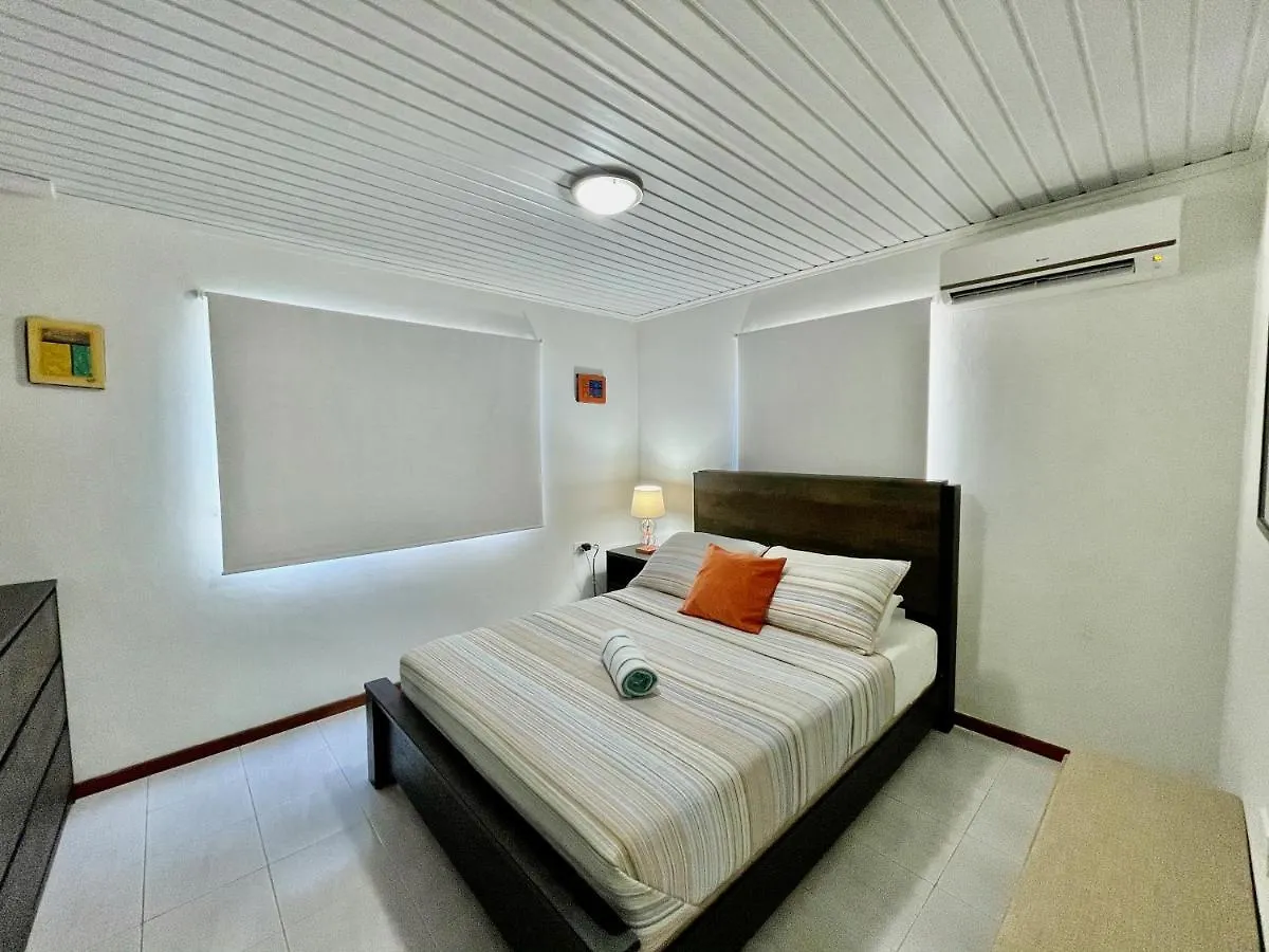 Entire 4Bdr Vistalmar Villa With Private Pool Oranjestad 0*,