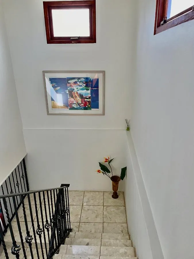 Entire 4Bdr Vistalmar Villa With Private Pool Oranjestad