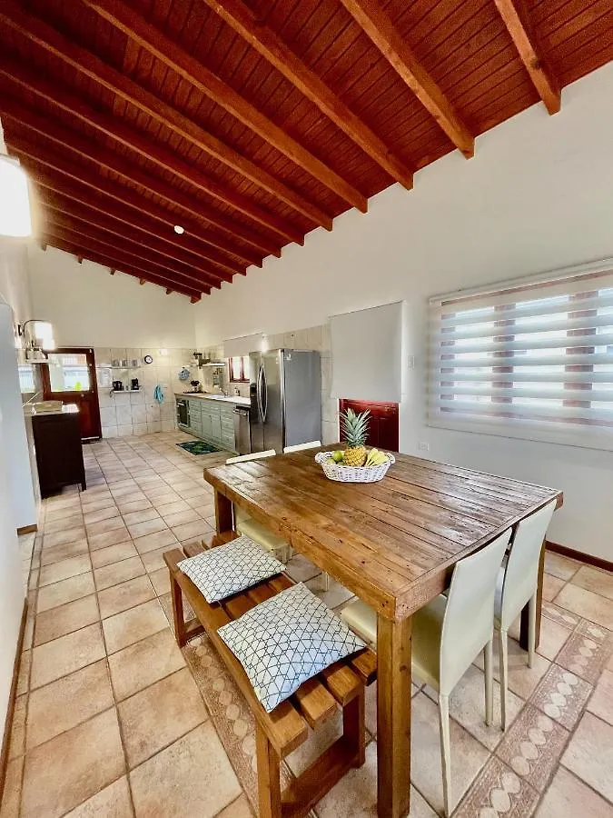 Entire 4Bdr Vistalmar Villa With Private Pool Oranjestad